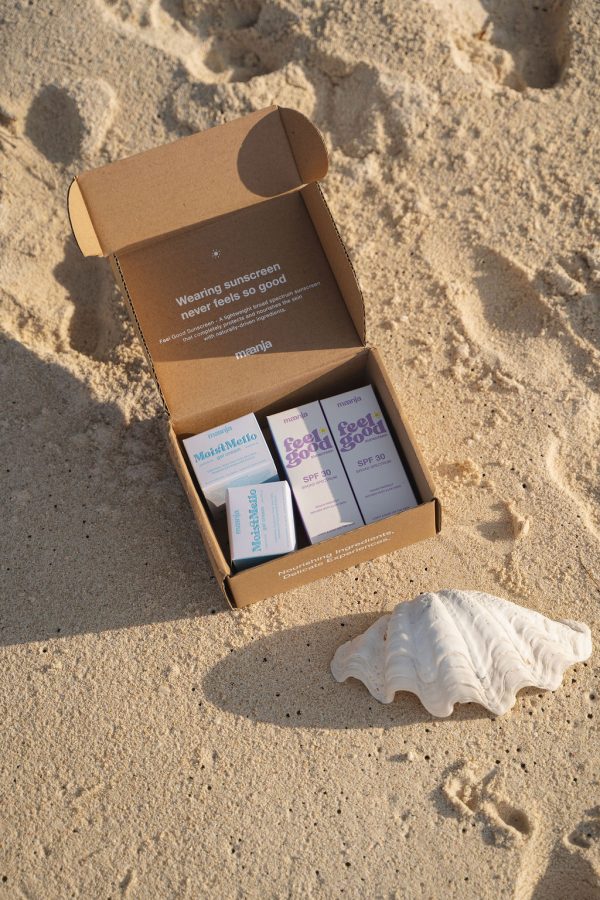 Box with Feel Good Sunscreen SPF 30 & MoistMello Gel Cream